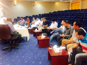 اجتماع بشأن وثيقه مناقصه اعمال ازاله النجيل الطبيعي وتوريد وتركيب نجيل صناعي 