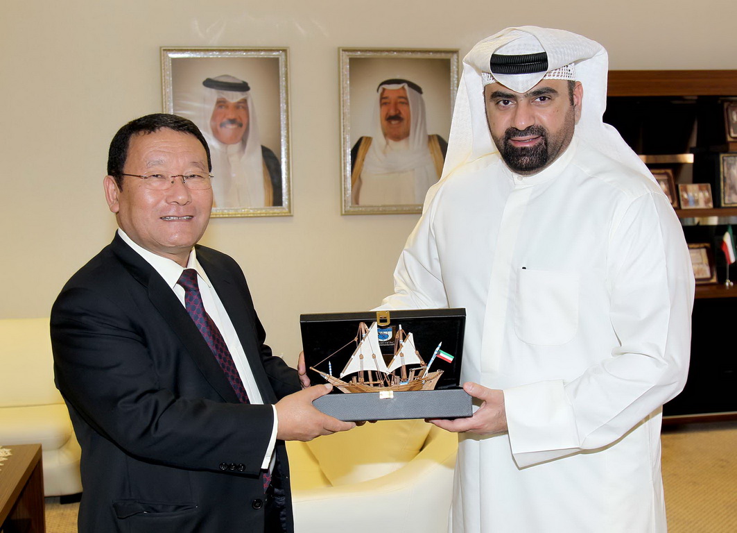  نائب المدير العام لشئون الشباب يستقبل سفير مملكة بوتان لدى الكويت