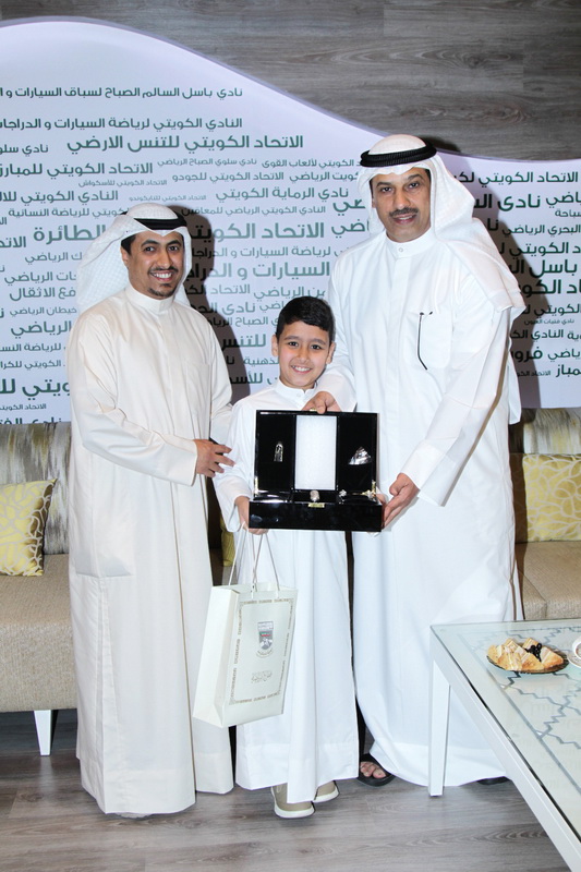 فليطح استقبل الموهوب الكويتي سعد الصانع