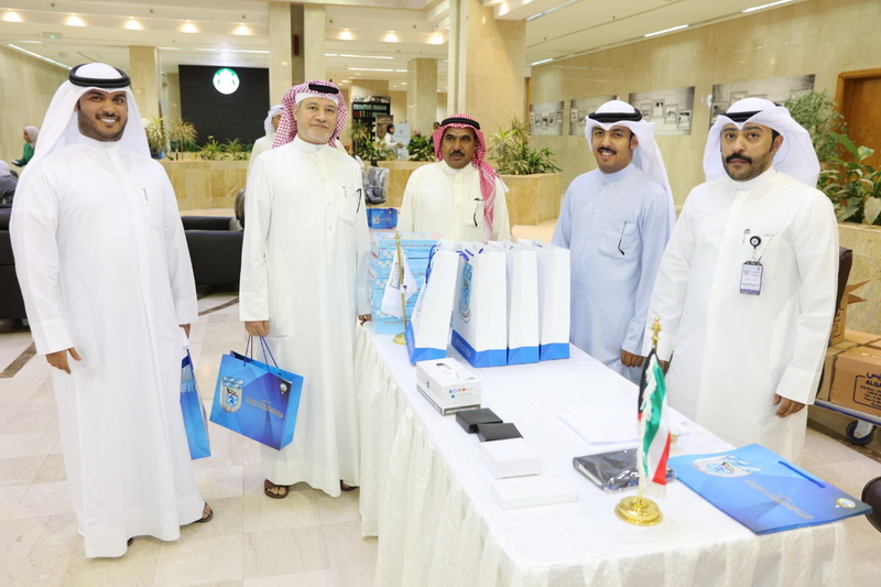 هيئة الرياضة أهدت (الموسوعة الإملائية) لموظفيها