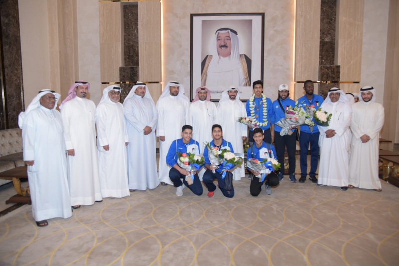 المُلا استقبل وفد المبارزة العائد من طهران بذهبية الفضلي