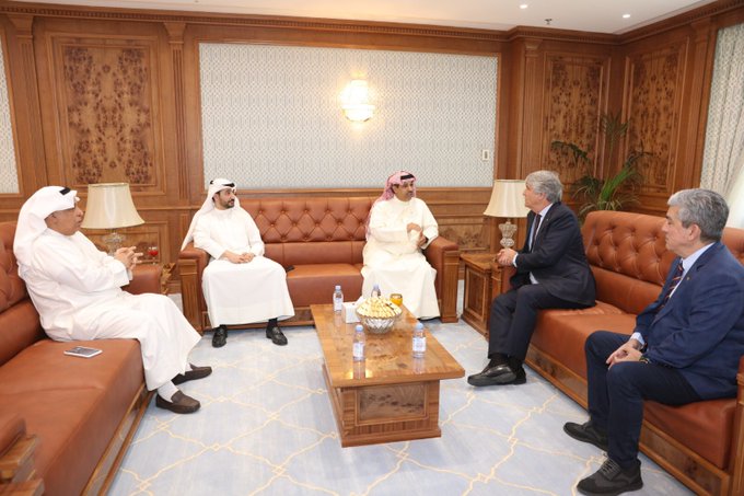 استقبال رئيس الاتحاد الدولي للدراجات النارية ورئيس الاتحاد الآسيوي للدراجات النارية