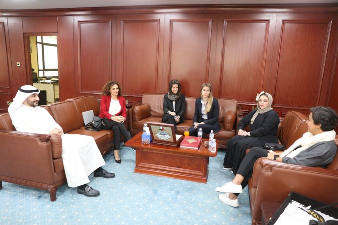 استقبال  أعضاء لجنة الكرة النسائية من الاتحاد الدولي لكرة القدم فيفا