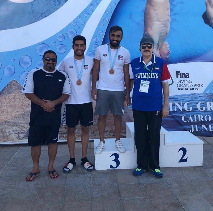 أحرز لاعبا المنتخب الوطني للغطس أحمد قلي وعبد الرحمن الكندري الميدالية الفضية في الغطس الزوجي للسلم الثابت 10متر