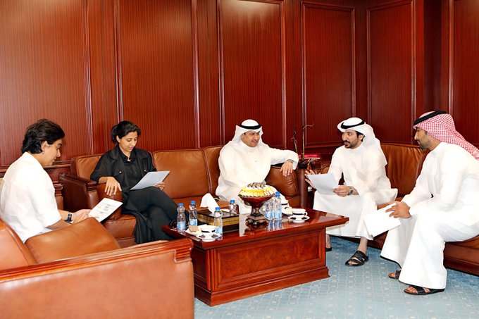 المُلا ومروي ناقشا خطة تطوير ودعم رياضة المرأة مع حيات