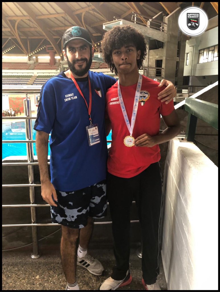 تهنئ الهيئة السباح علي الزامل بإحراز الميدالية الذهبية في سباق 50 ظهر