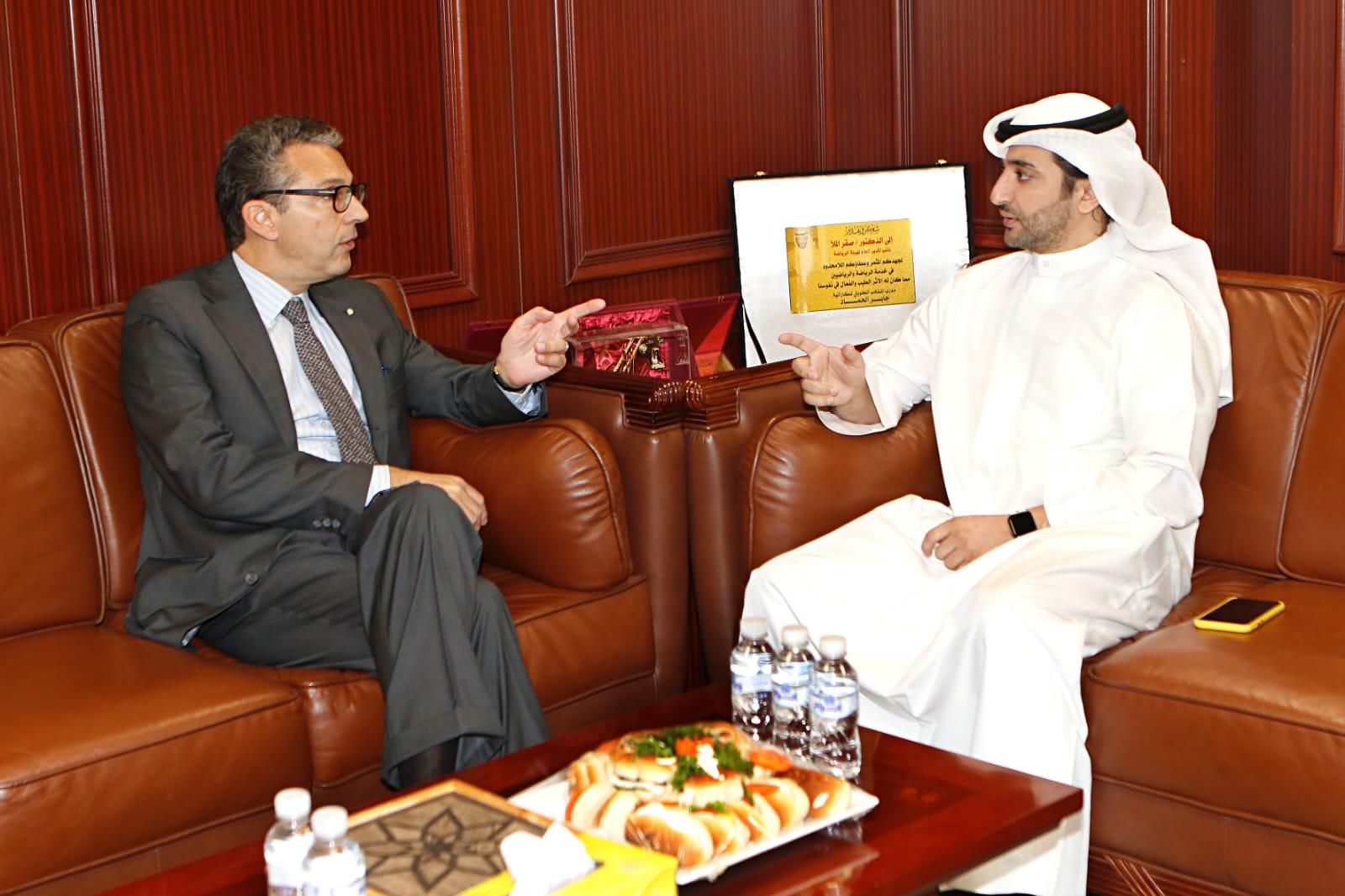 أستقبل الدكتور صقر الملا نائب المدير العام لشؤون الرياضة التنافسية