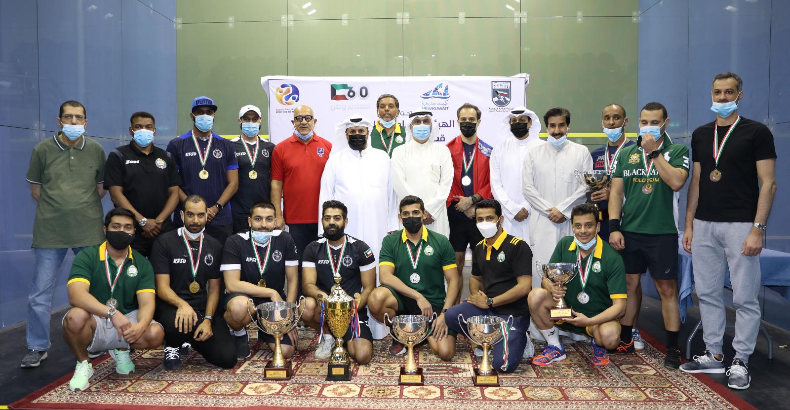 الاطفاء بطل اسكواش الوزارات